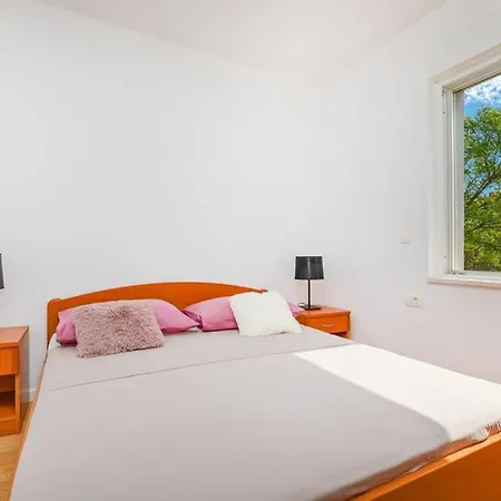 Apartamento Mihe Mlini